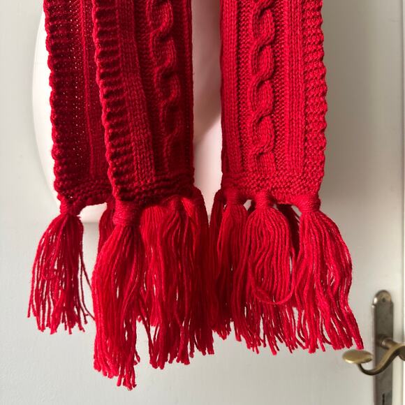 Aris Cable Knit Fringe Scarf Women’s One Size 70x8, Red - Picture 5 of 9